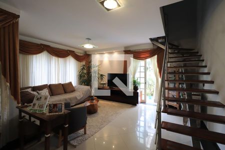 Sala de casa à venda com 3 quartos, 660m² em Jardim Textil, São Paulo