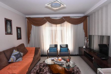 Casa à venda com 660m², 3 quartos e 6 vagasSala de Estar