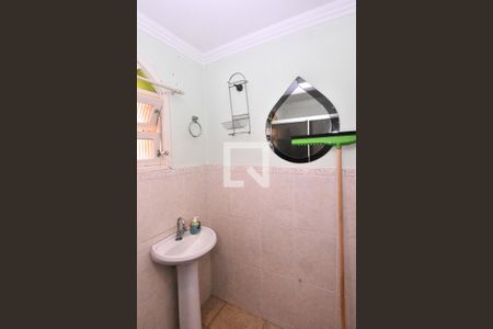 Casa à venda com 660m², 3 quartos e 6 vagasBanheiro