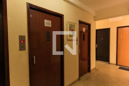 Apartamento para alugar com 90m², 2 quartos e sem vaga Apartamento para alugar com 90m², 2 quartos e sem vagaElevador