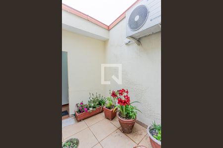 Casa à venda com 450m², 3 quartos e 8 vagasJardim de inverno