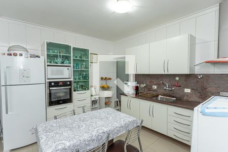 Casa à venda com 450m², 3 quartos e 8 vagasCozinha