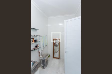 Casa à venda com 450m², 3 quartos e 8 vagasBanheiro suite 2