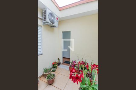 Casa à venda com 450m², 3 quartos e 8 vagasJardim de inverno