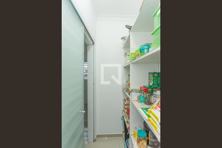 Casa à venda com 450m², 3 quartos e 8 vagasDespensa