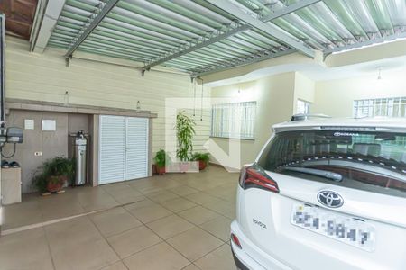 Casa à venda com 450m², 3 quartos e 8 vagasGaragem