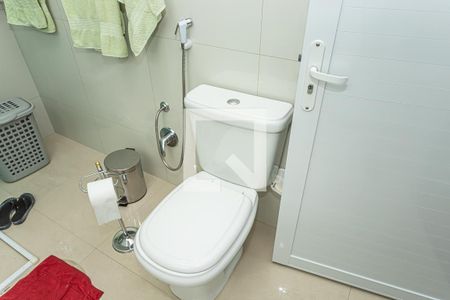 Casa à venda com 450m², 3 quartos e 8 vagasBanheiro suite 1