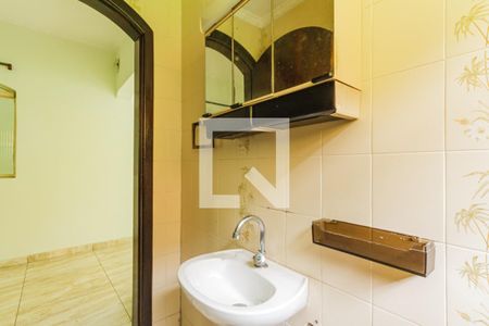 Casa à venda com 218m², 3 quartos e 3 vagasBanheiro 1