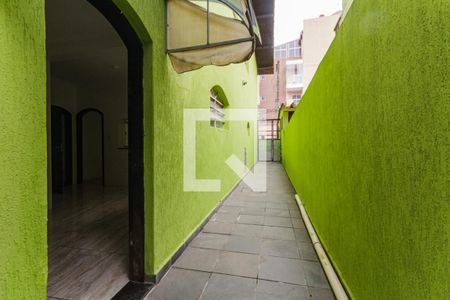Casa à venda com 218m², 3 quartos e 3 vagasQuintal