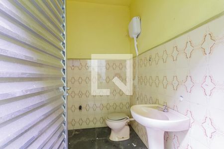 Banheiro Área de Serviço de casa à venda com 3 quartos, 218m² em Vila Guarani, Mauá