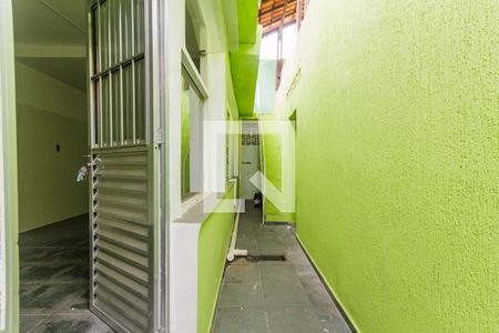 Casa à venda com 218m², 3 quartos e 3 vagasCorredor Área de Serviço
