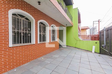 Casa à venda com 218m², 3 quartos e 3 vagasQuintal