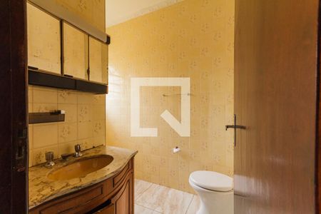 Casa à venda com 218m², 3 quartos e 3 vagasBanheiro 2