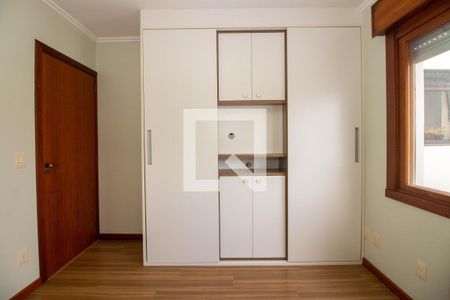 Quarto de apartamento à venda com 1 quarto, 50m² em Santa Cecília, Porto Alegre