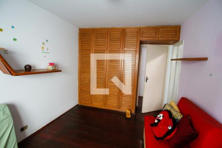 Casa à venda com 280m², 4 quartos e 5 vagas Casa à venda com 280m², 4 quartos e 5 vagasQuarto 2 - Suíte