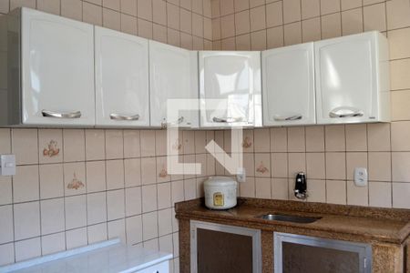 Apartamento para alugar com 80m², 2 quartos e sem vagacozinha