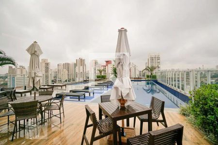 Apartamento à venda com 67m², 2 quartos e 1 vaga Apartamento à venda com 67m², 2 quartos e 1 vagaÁrea comum - Piscina