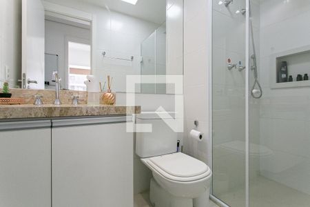 Apartamento à venda com 67m², 2 quartos e 1 vaga Apartamento à venda com 67m², 2 quartos e 1 vagaBanheiro Social