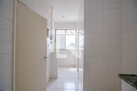 Apartamento à venda com 67m², 2 quartos e 3 vagasCozinha