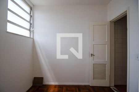 Apartamento à venda com 67m², 2 quartos e 3 vagasQuarto de Serviço