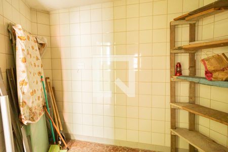 Casa à venda com 210m², 3 quartos e 2 vagasDepósito