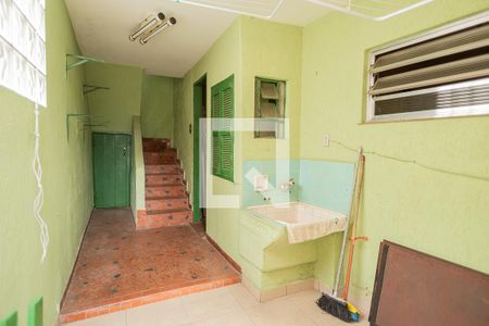 Casa à venda com 210m², 3 quartos e 2 vagasAréa de Serviço