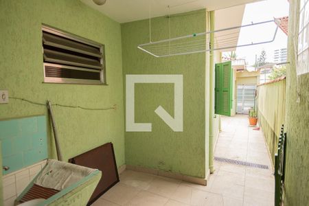 Casa à venda com 210m², 3 quartos e 2 vagasÁrea de Serviçi