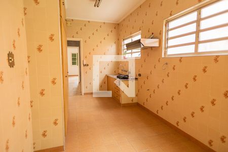 Casa à venda com 210m², 3 quartos e 2 vagasCozinha