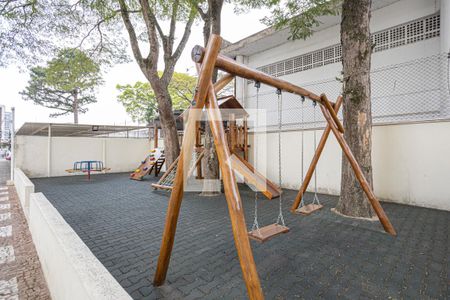 Apartamento à venda com 106m², 4 quartos e 1 vaga Apartamento à venda com 106m², 4 quartos e 1 vagaÁrea Comum - Playground