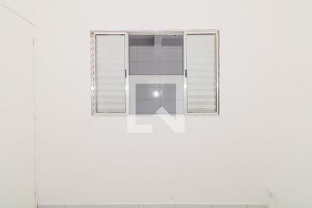 Quarto 2 de casa para alugar com 2 quartos, 70m² em Vila Constança, São Paulo