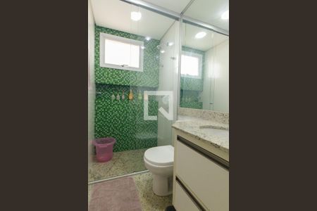 Apartamento à venda com 157m², 3 quartos e 5 vagasBanheiro do quarto 2