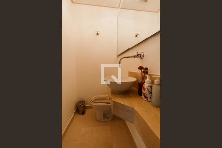 Apartamento à venda com 157m², 3 quartos e 5 vagasLavabo