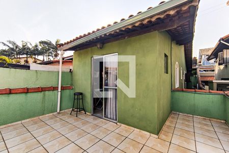 Casa de condomínio à venda com 135m², 3 quartos e 2 vagas Casa de condomínio à venda com 135m², 3 quartos e 2 vagasTerraço