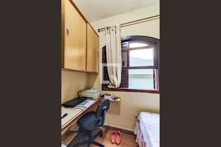 Casa de condomínio à venda com 135m², 3 quartos e 2 vagas Casa de condomínio à venda com 135m², 3 quartos e 2 vagasQuarto 1