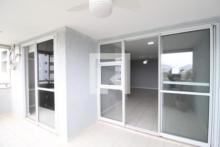 Varanda de apartamento para alugar com 4 quartos, 114m² em Barra da Tijuca, Rio de Janeiro