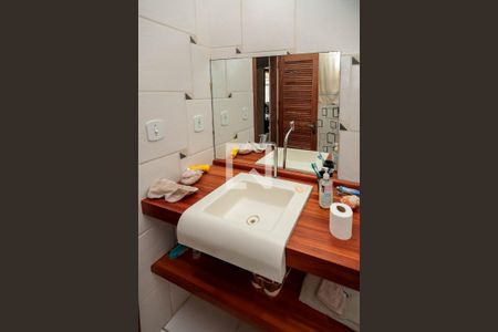 Casa à venda com 500m², 3 quartos e 7 vagasBanheiro