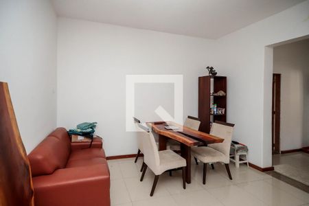 Sala de casa à venda com 3 quartos, 500m² em Piedade, Rio de Janeiro