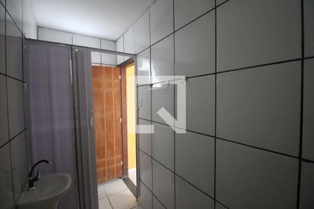 Banheiro de casa para alugar com 2 quartos, 72m² em Trindade, São Gonçalo