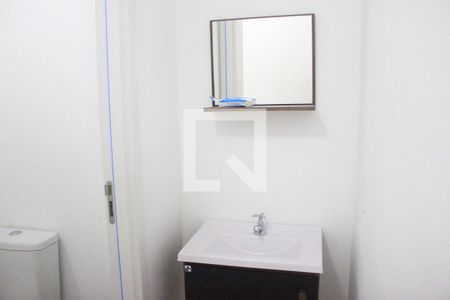 Banheiro de apartamento para alugar com 2 quartos, 33m² em Vila São João, Guarulhos