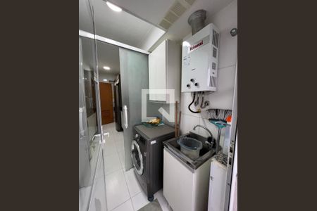 Apartamento à venda com 76m², 3 quartos e 1 vagaÁrea de Serviço