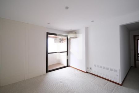 Apartamento à venda com 350m², 4 quartos e 3 vagas Apartamento à venda com 350m², 4 quartos e 3 vagasSuíte 4