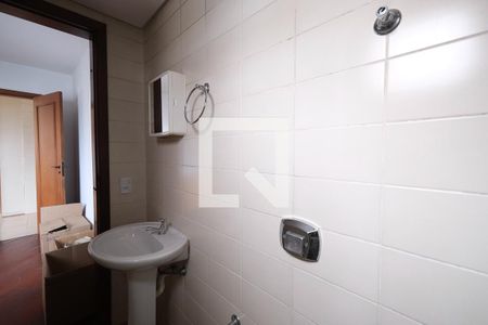 Apartamento à venda com 350m², 4 quartos e 3 vagas Apartamento à venda com 350m², 4 quartos e 3 vagasBanheiro de Serviço