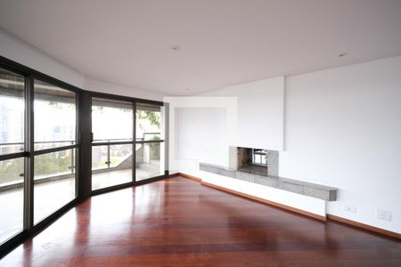 Apartamento à venda com 350m², 4 quartos e 3 vagas Apartamento à venda com 350m², 4 quartos e 3 vagasSala de Estar