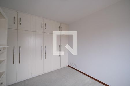 Apartamento à venda com 350m², 4 quartos e 3 vagas Apartamento à venda com 350m², 4 quartos e 3 vagasSuíte 2