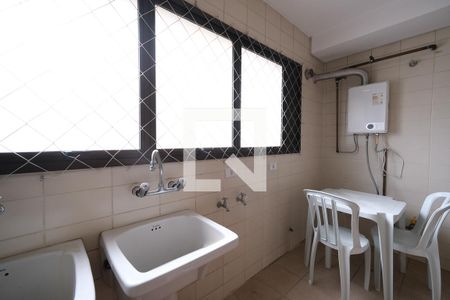 Apartamento à venda com 350m², 4 quartos e 3 vagas Apartamento à venda com 350m², 4 quartos e 3 vagasÁrea de Serviço