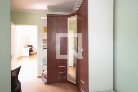 Casa à venda com 170m², 3 quartos e 2 vagasSuite