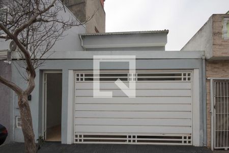 Casa à venda com 170m², 3 quartos e 2 vagasFachada