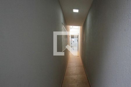 Casa à venda com 170m², 3 quartos e 2 vagasCorredor