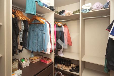 Casa à venda com 170m², 3 quartos e 2 vagasCloset