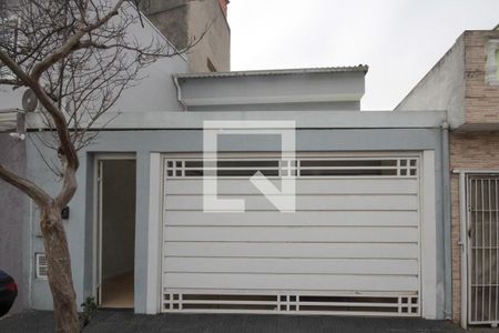 Casa à venda com 170m², 3 quartos e 2 vagasFachada